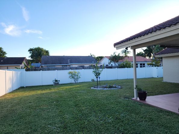 426 SE 3rd Pl, Dania Beach FL 33004