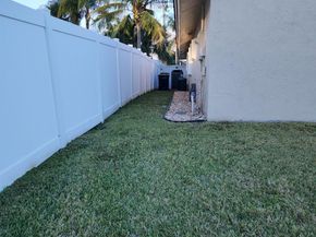 426 SE 3rd Pl, Dania Beach FL 33004