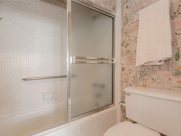 1985 S Ocean Dr 8Q, Hallandale Beach FL 33009