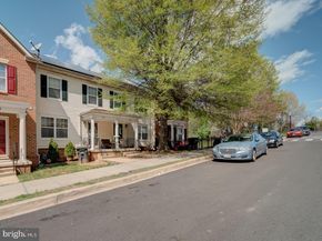 906 Blakney Lane SE, Washington DC 20032