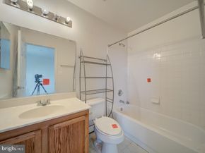 906 Blakney Lane SE, Washington DC 20032