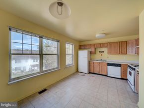 906 Blakney Lane SE, Washington DC 20032