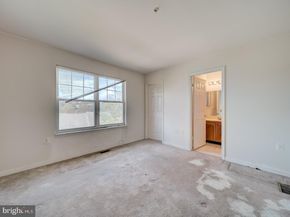 906 Blakney Lane SE, Washington DC 20032
