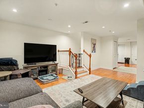 679 N 11TH Street A, Philadelphia PA 19123