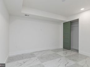 2025 N Emerson Street, Arlington VA 22207