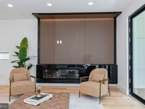 2025 N Emerson Street, Arlington VA 22207
