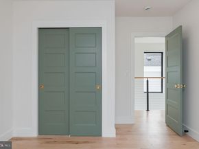 2025 N Emerson Street, Arlington VA 22207