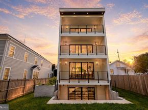2025 N Emerson Street, Arlington VA 22207