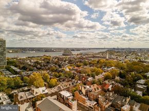 227 S 6TH Street PE, Philadelphia PA 19106