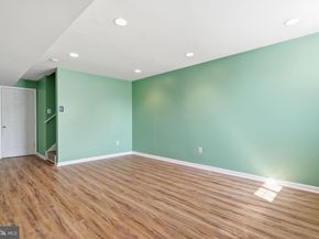 33 Carriage Knoll Court, Langhorne PA 19047