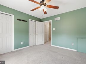 33 Carriage Knoll Court, Langhorne PA 19047