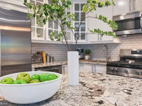 1931 N Cleveland Street 112, Arlington VA 22201