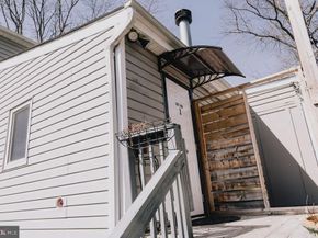 389 Juniper Street, Warminster PA 18974