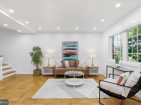 1929 N Quaker Lane, Alexandria VA 22302