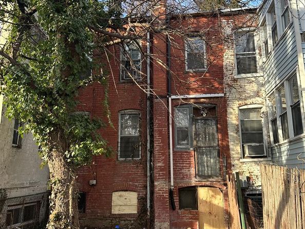 606 Kenyon Street NW, Washington DC 20010