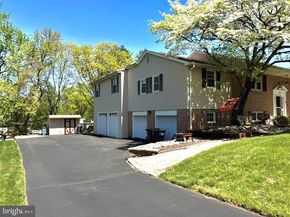 69 Christopher Drive, Holland PA 18966
