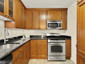 4600 S Four Mile Run Drive 208, Arlington VA 22204