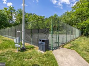 4600 S Four Mile Run Drive 208, Arlington VA 22204