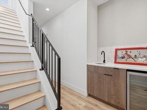 6671 Ross Street, Philadelphia PA 19119