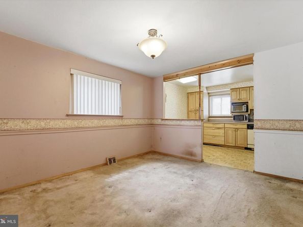 2641 Maxwell Street, Philadelphia PA 19152