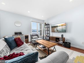 87 Fendall Avenue, Alexandria VA 22304