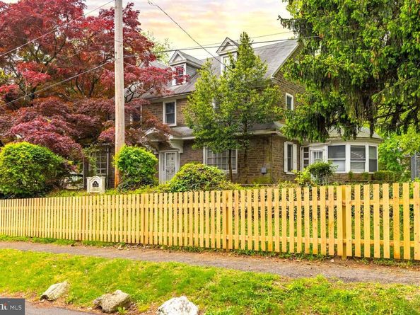 825 E Haines Street, Philadelphia PA 19138