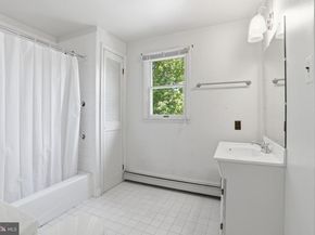 2418 Boyd Road, Huntingdon Valley PA 19006