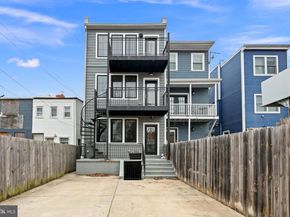 330 16TH Street SE 2, Washington DC 20003