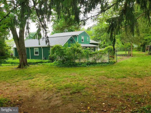 700 Gordon Drive, Yardley PA 19067