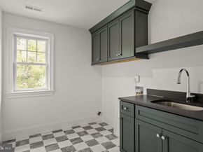 13 Elmwood Avenue, Narberth PA 19072