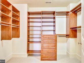 4301 Military Road NW PH5, Washington DC 20015