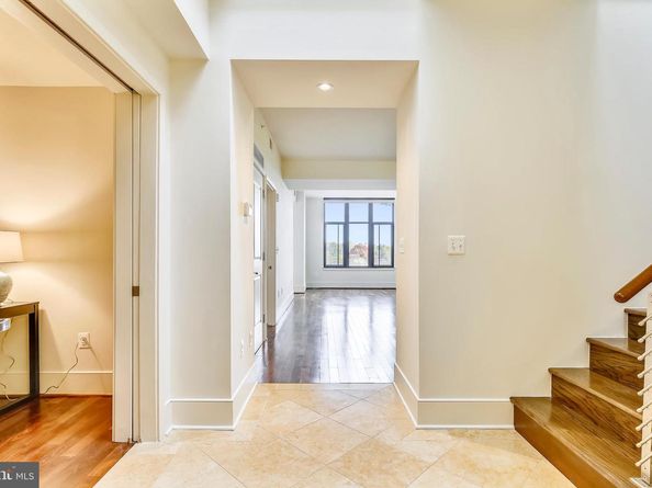 4301 Military Road NW PH5, Washington DC 20015