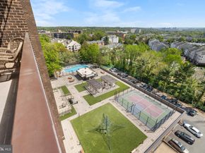 250 S Reynolds Street 1003, Alexandria VA 22304
