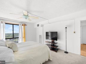 250 S Reynolds Street 1003, Alexandria VA 22304