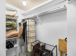 250 S Reynolds Street 1003, Alexandria VA 22304