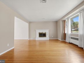 12 Betsy Lane, Ambler PA 19002