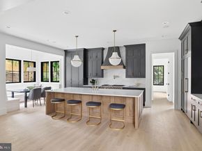 4653 34TH Street N, Arlington VA 22207