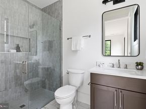 4653 34TH Street N, Arlington VA 22207