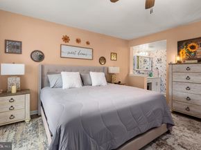 5025 S Convent Lane J, Philadelphia PA 19114