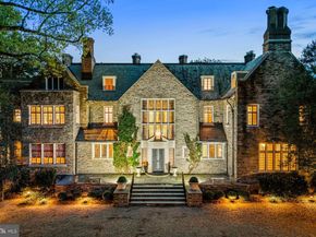 220 Ravenscliff Rd, Wayne PA 19087