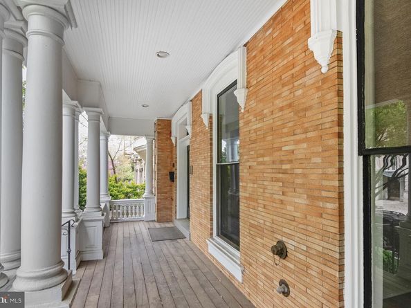 2009 Columbia Road NW 3, Washington DC 20009