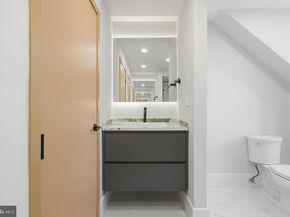 1124 Savile Lane, Mclean VA 22101