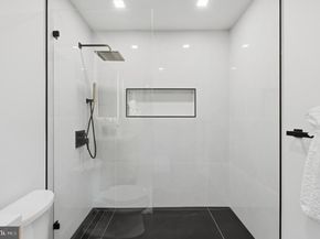 1124 Savile Lane, Mclean VA 22101