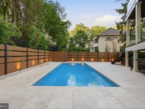 1124 Savile Lane, Mclean VA 22101