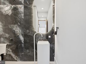 1124 Savile Lane, Mclean VA 22101