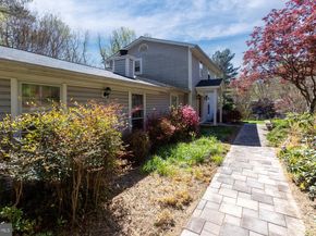 10802 Oldfield Drive, Reston VA 20191