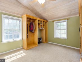 10802 Oldfield Drive, Reston VA 20191