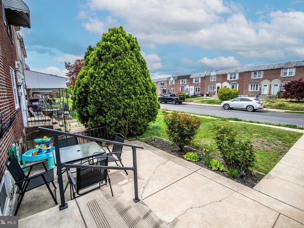 807 Oakwood Drive, Glenolden PA 19036