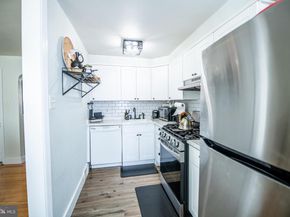 807 Oakwood Drive, Glenolden PA 19036