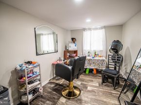807 Oakwood Drive, Glenolden PA 19036